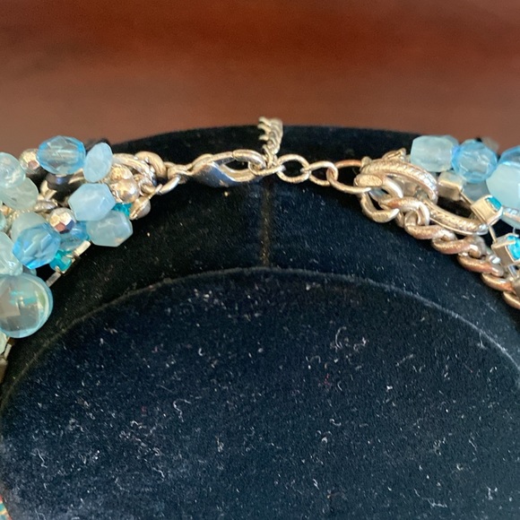 MULTI STRAND BLUE & SILVER-TONE BEADED NECKLACE - FASHION JEWELRY 🌟EUC🌟 - Picture 4 of 10